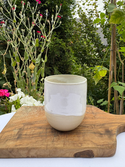 Tasse 16