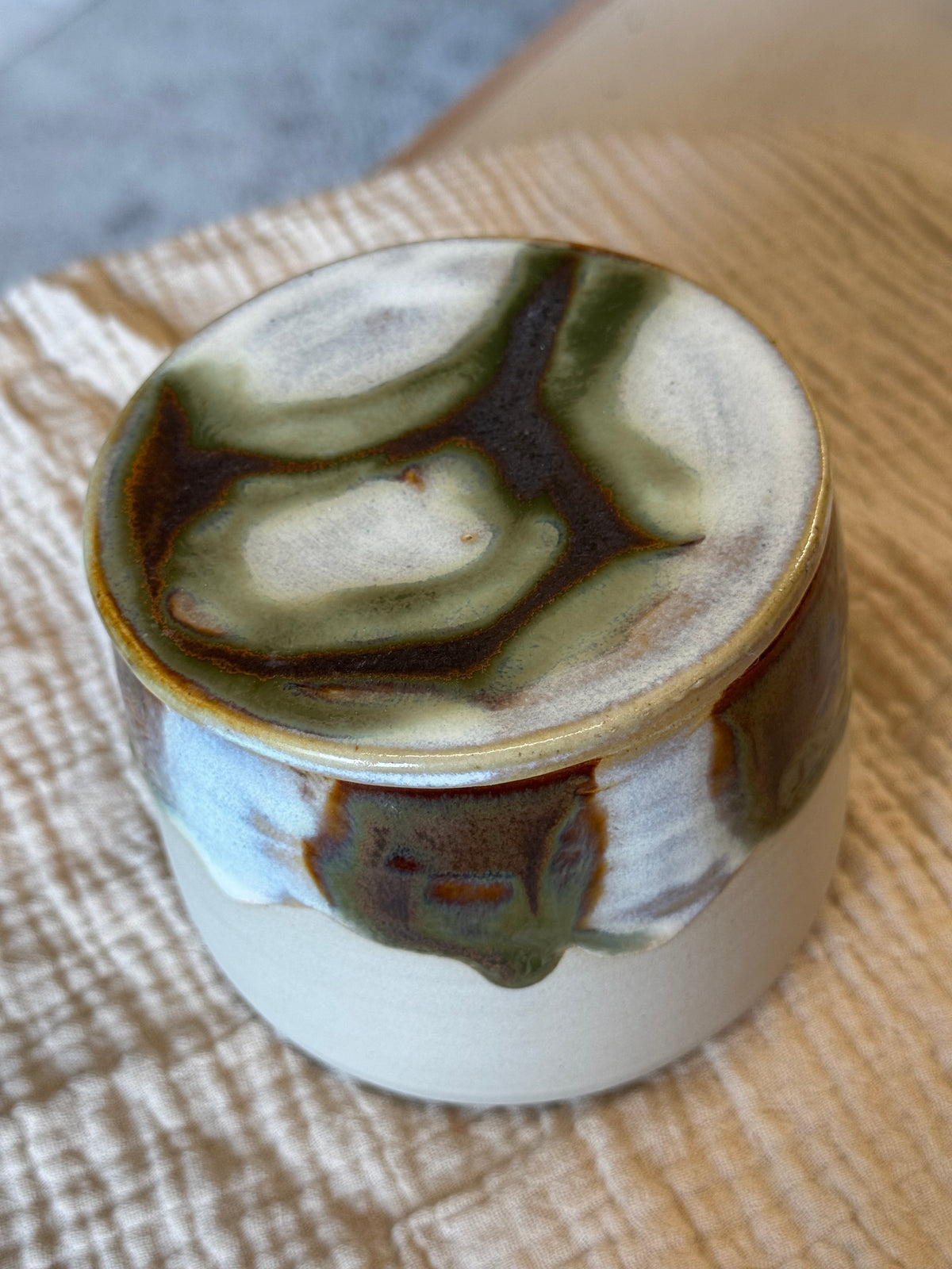 Französische Butterdose